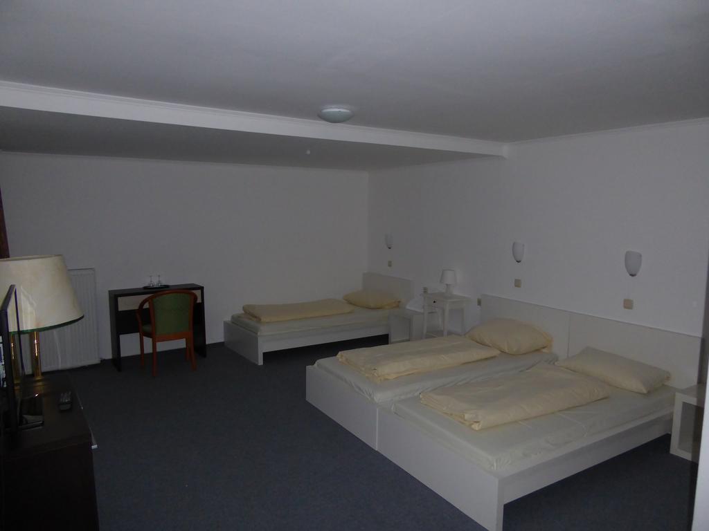 Pohl'S Rheinhotel Adler St. Goarshausen Zewnętrze zdjęcie