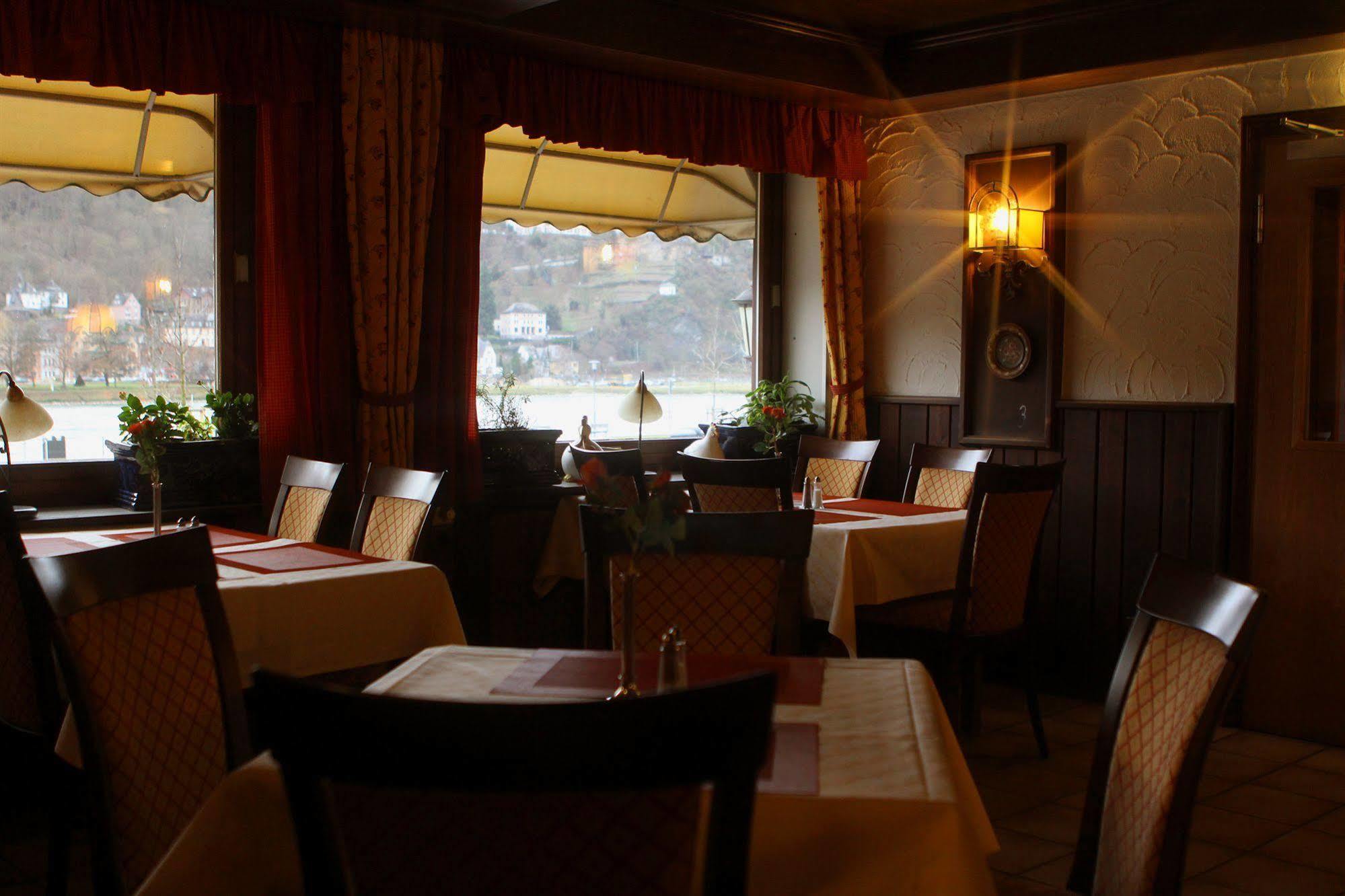 Pohl'S Rheinhotel Adler St. Goarshausen Zewnętrze zdjęcie